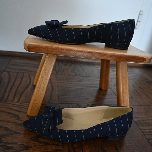 Brooks Brothers Red Fleece Pointed Toe Flats – Navy with White Stitching – 9 - Picture 4 of 8